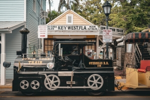 free-photo-of-conch-tour-train-in-key-west-florida-usa